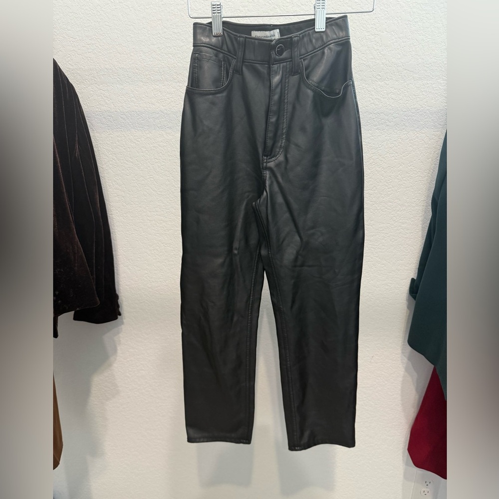 Abercrombie & Fitch Black Ultra High Rise Pants